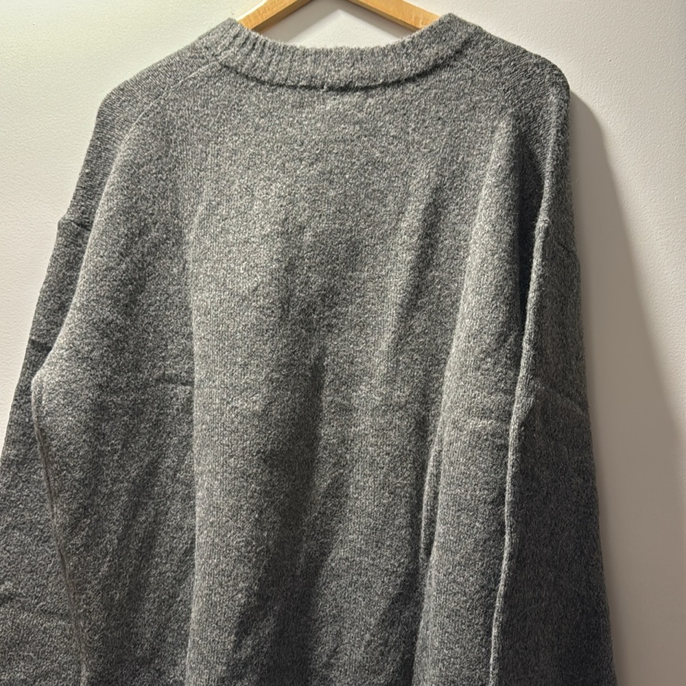 American Eagle Gray Sweater - Picture 4 of 7